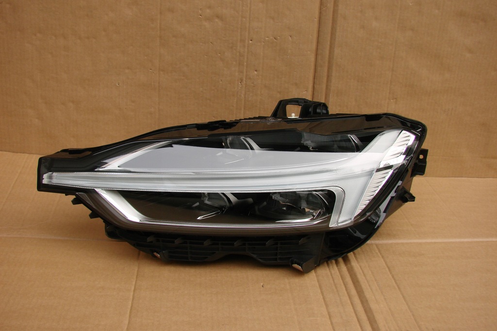 фото №1, Фара левый volvo xc60 ii full led новый оригинал
