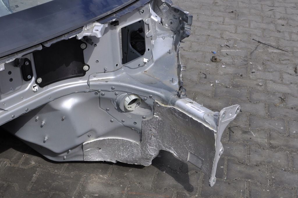 фото №5, Aston martin db11 чверть лонжерон ліва перед