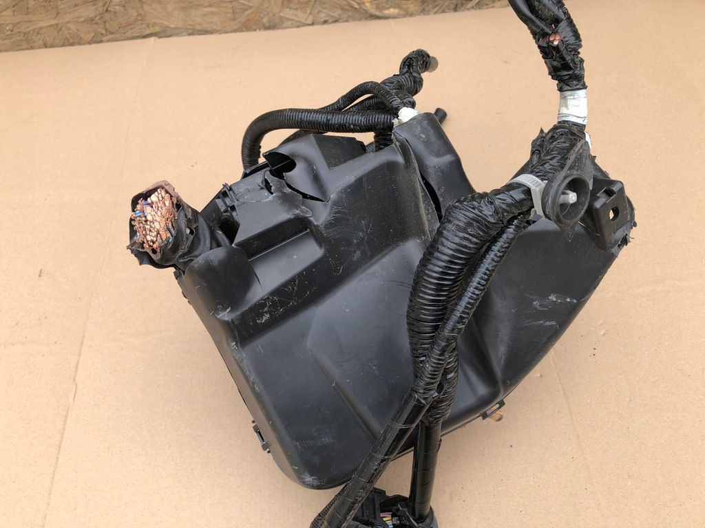 фото №6, Коробка запобіжників g4yc-675x0 mazda 3 bm