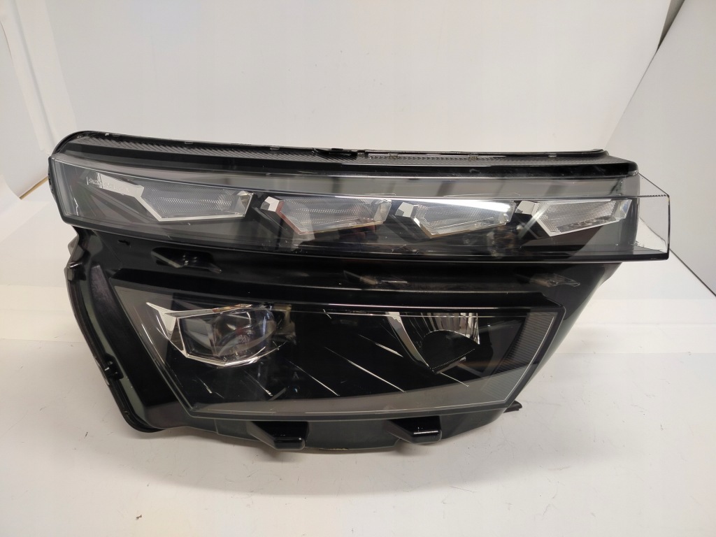 фото №1, Skoda kamiq full led лампа правая
