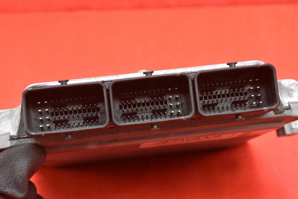 фото №8, Блок управления бортовой компьютер двигателя sw9658198080 citroen c6 1 i 2.7 hdi 208 km 04-12