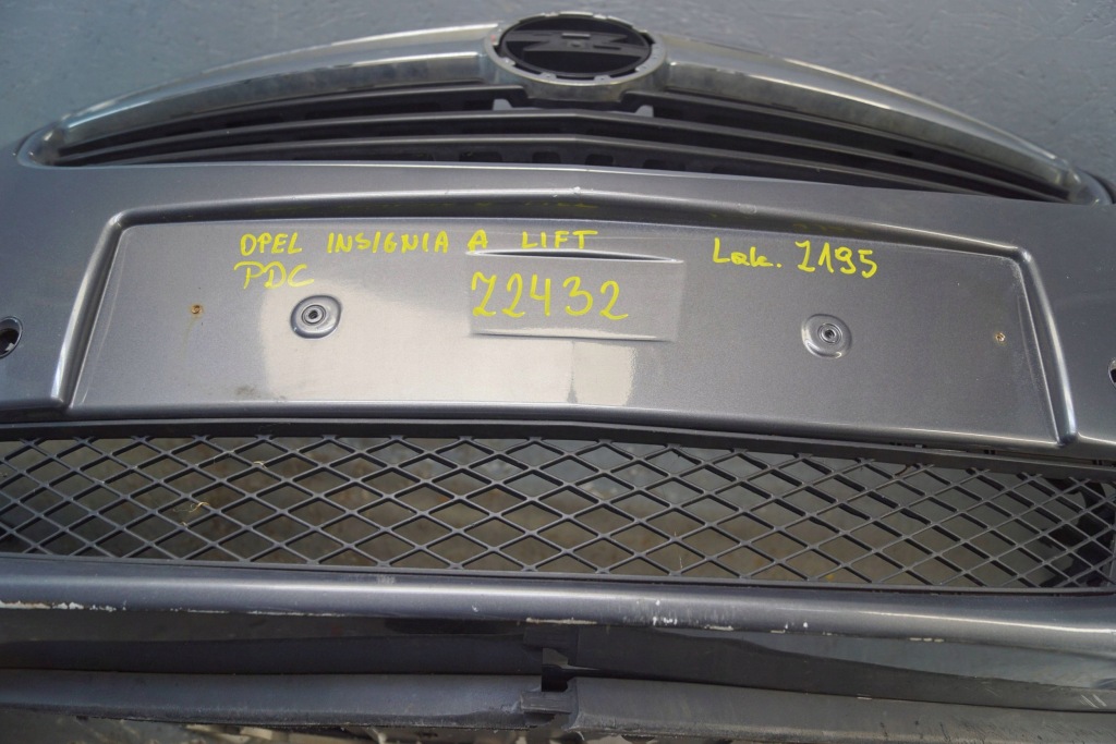 Opel insignia a рестайлінг  бампер перед pdc z195 z2432 12w Недорого