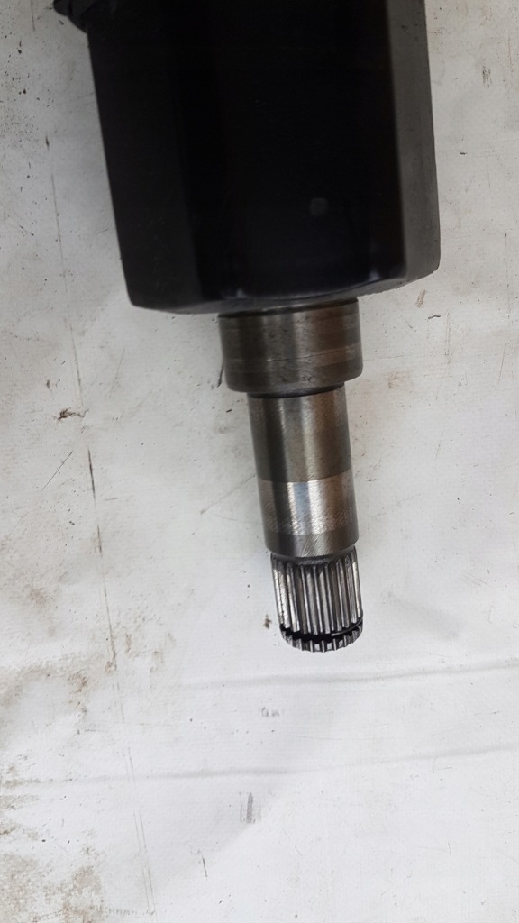 Alfa romeo stelvio 2.2 приводной вал правый Доставка