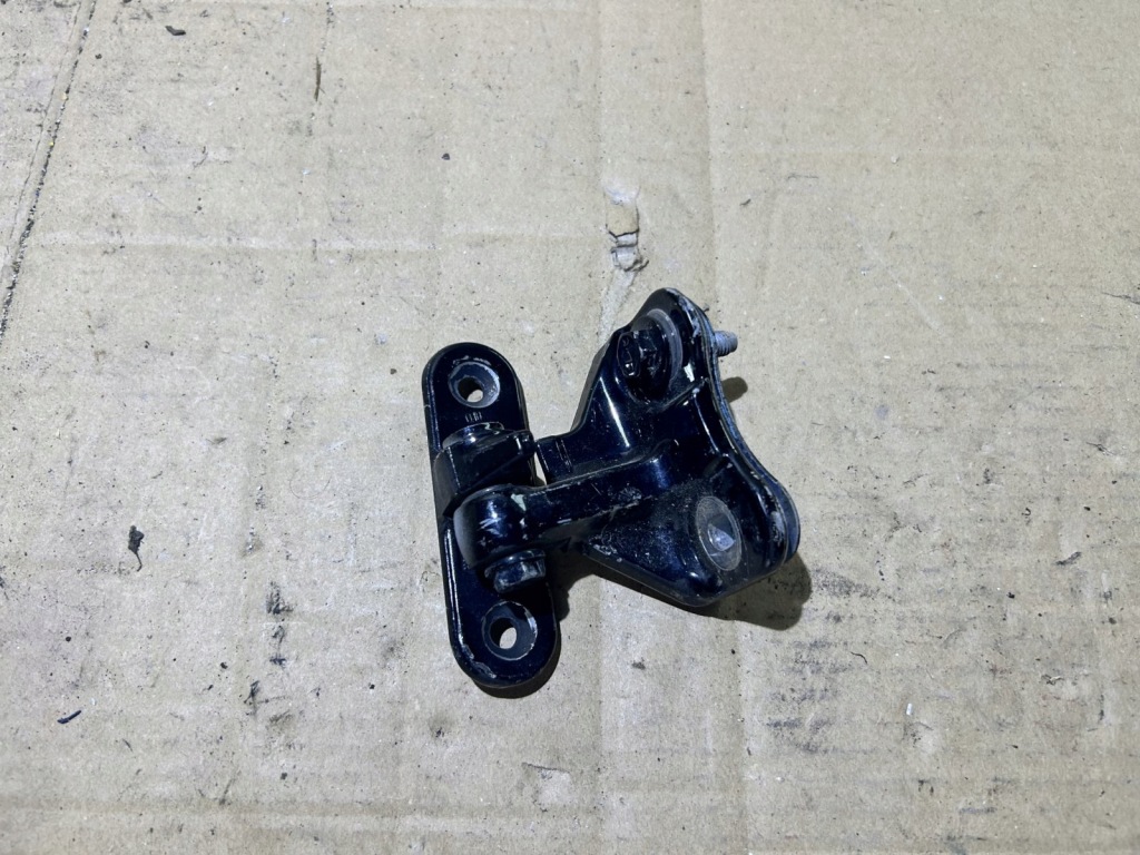 фото №1, Петля двері верхній правий задня mercedes a klasa w176