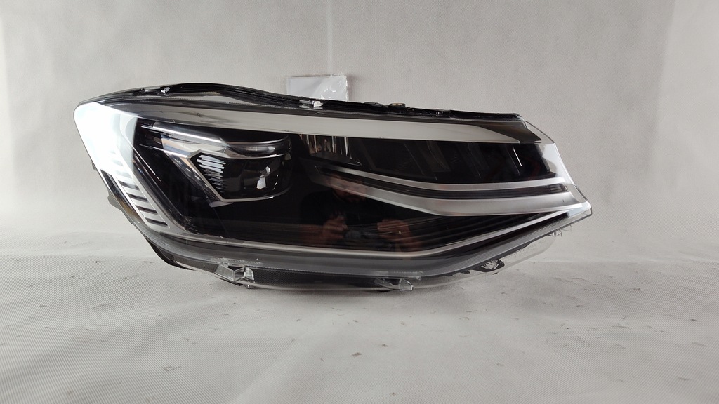 фото №1, Vw caddy 2k8 full led правий фара лампа права