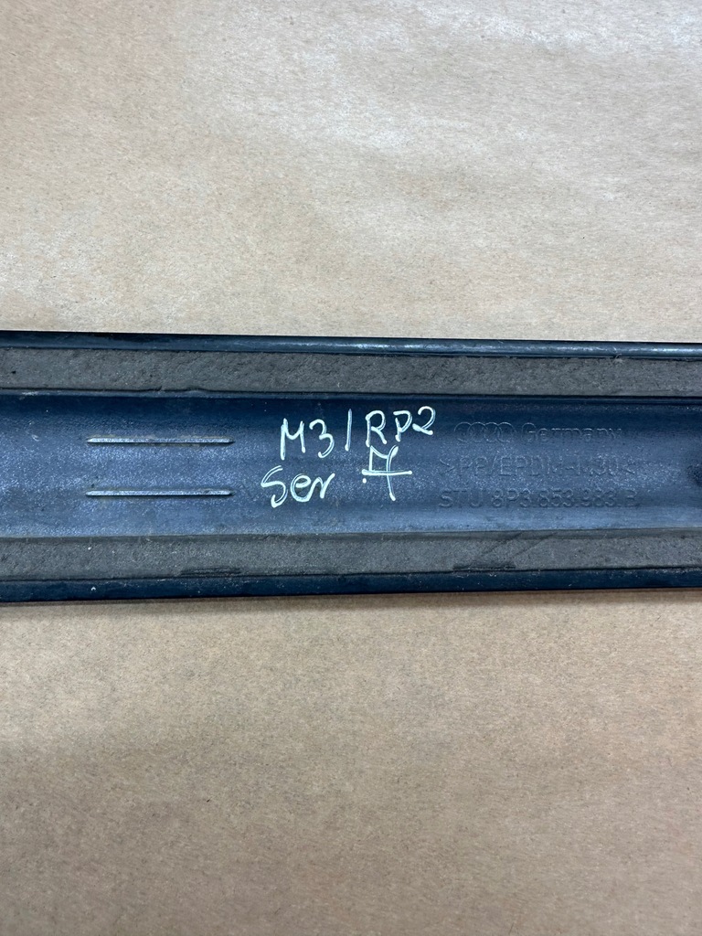 фото №7, Audi a3 8p 3d молдинг накладка крыла левый задняя 8p3853983b