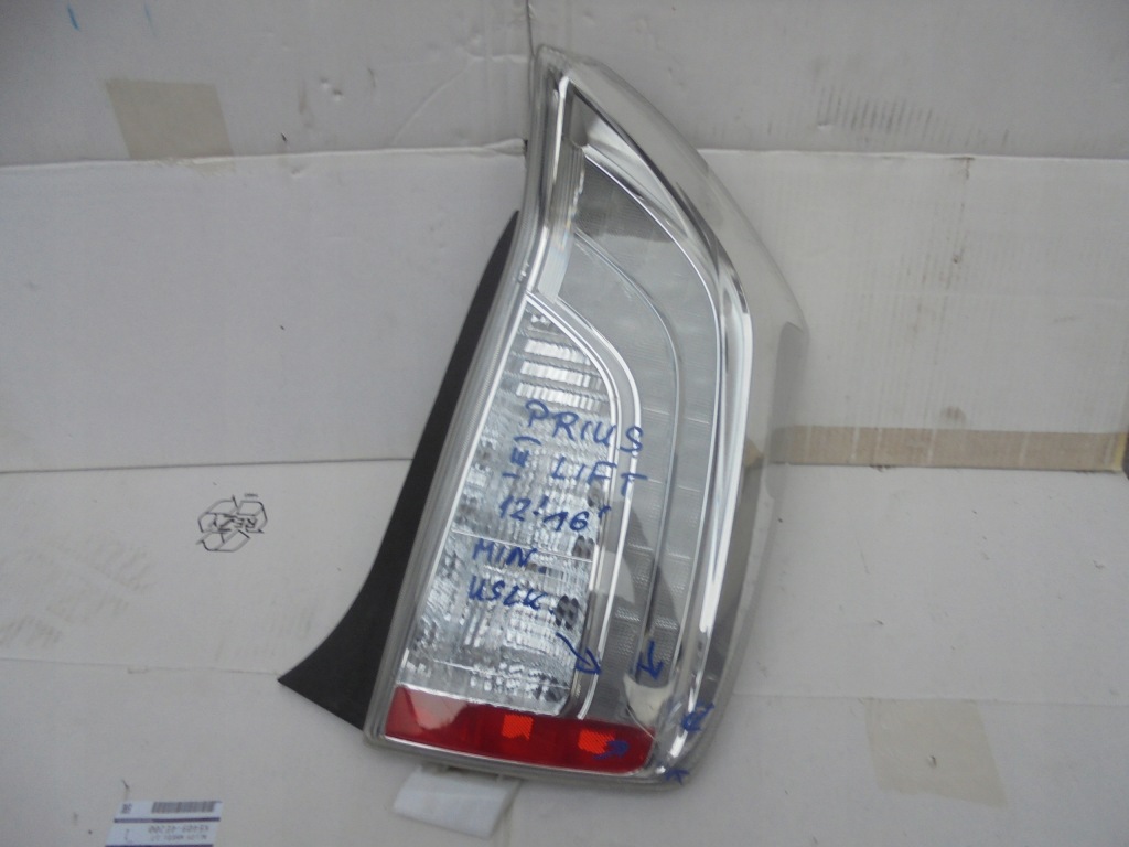 фото №1, Лампа led задня задня права toyota prius iii 3 fl lift plug in hybrid 11-15