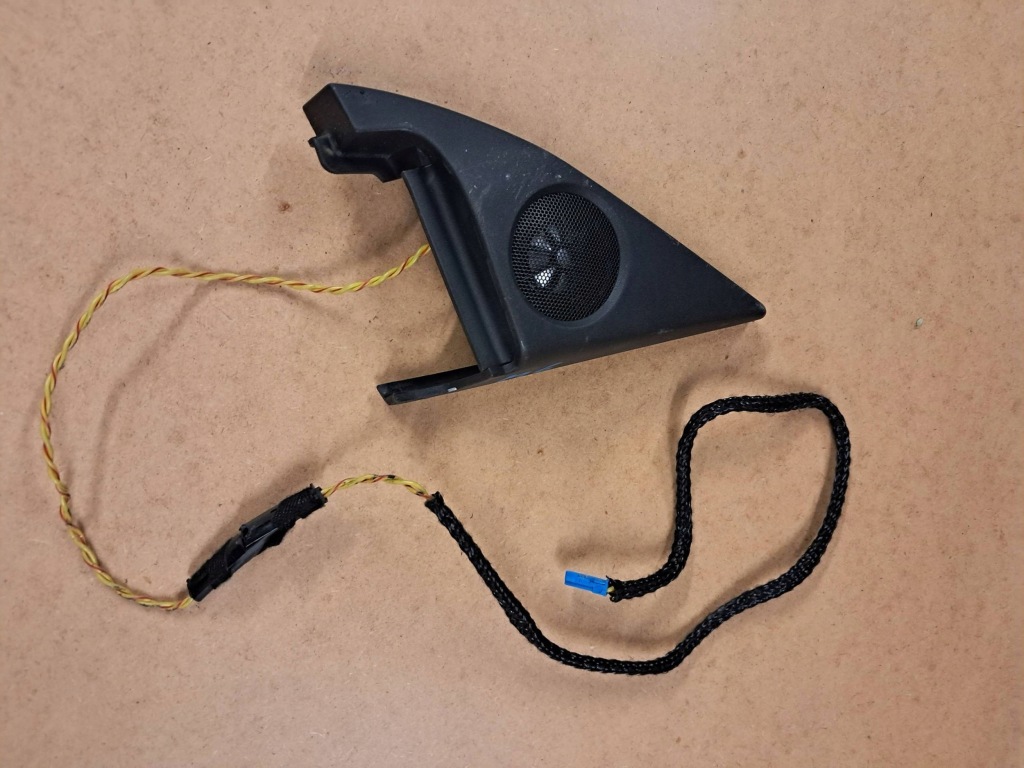 фото №1, Bmw 6 e63 e64 динамик рамка harman правая 6931642