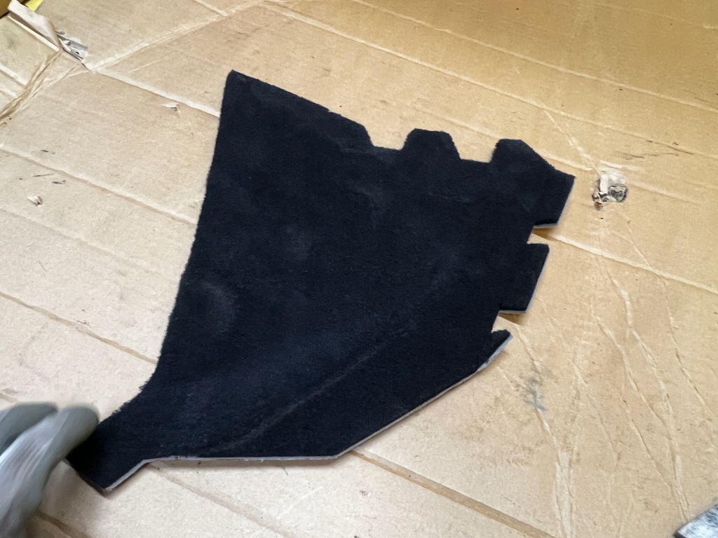 фото №1, Обшивка защита стойка a перед левый mercedes g w463 lift