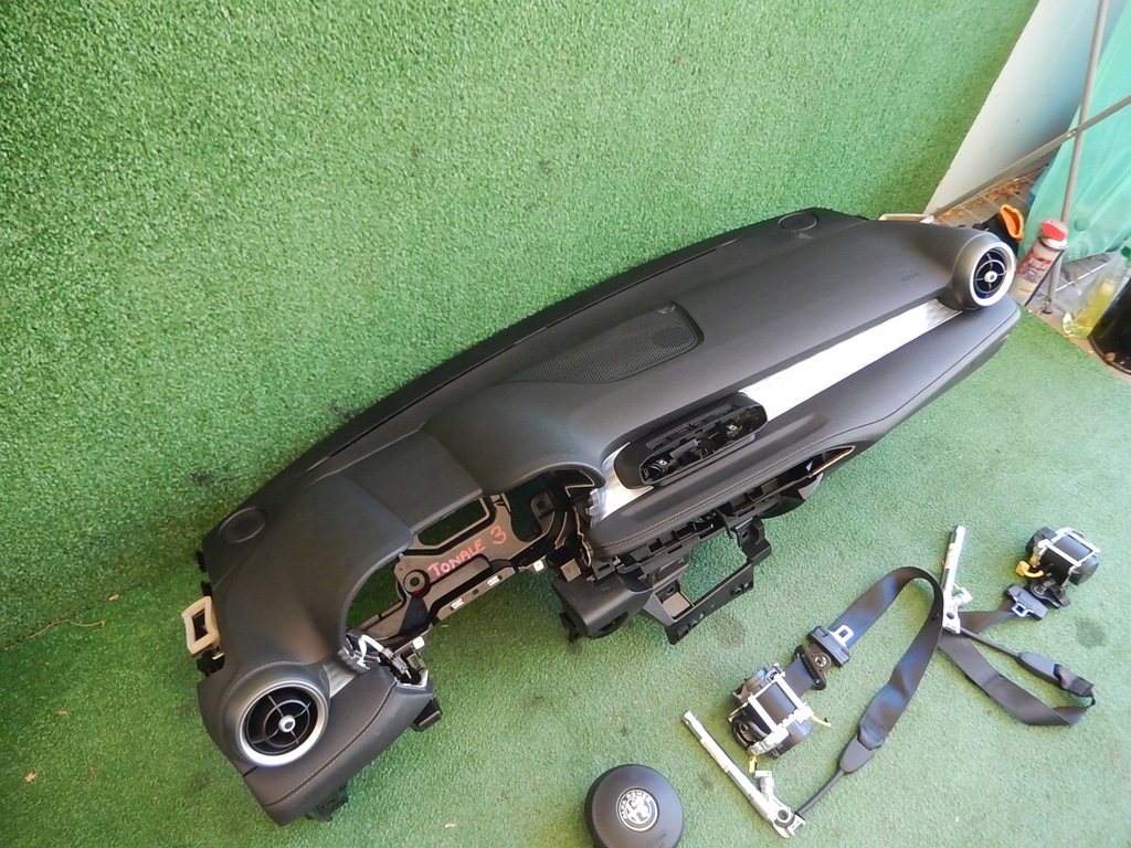 фото №2, Консоль панель приладів подушки безпеки ремені alfa romeo tonale