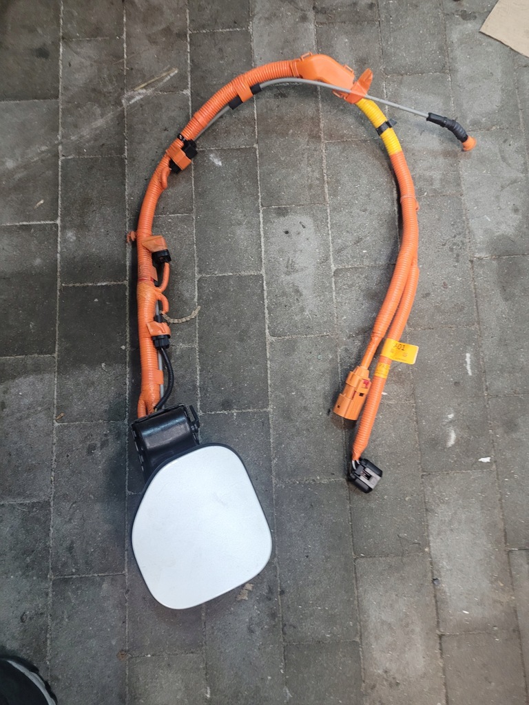 фото №1, Kia optima 2015- крышка зарядное устройство plug in