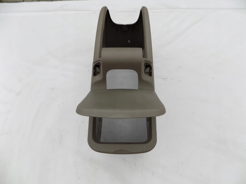 фото №4, Scenic ii2 підлокітник корпус кришка бардачка