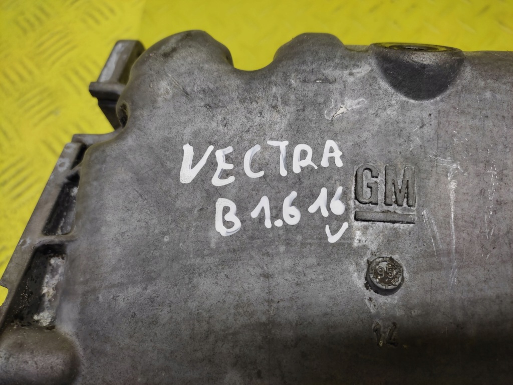 Opel vectra b 1.6 16v піддон піддон масляна 90400134 Київ