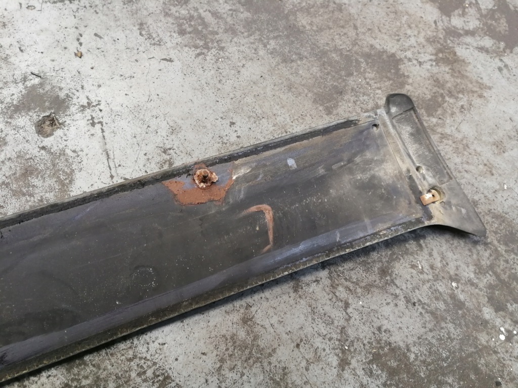 Спойлер задній кришки zender bmw e28 Зі Шроту