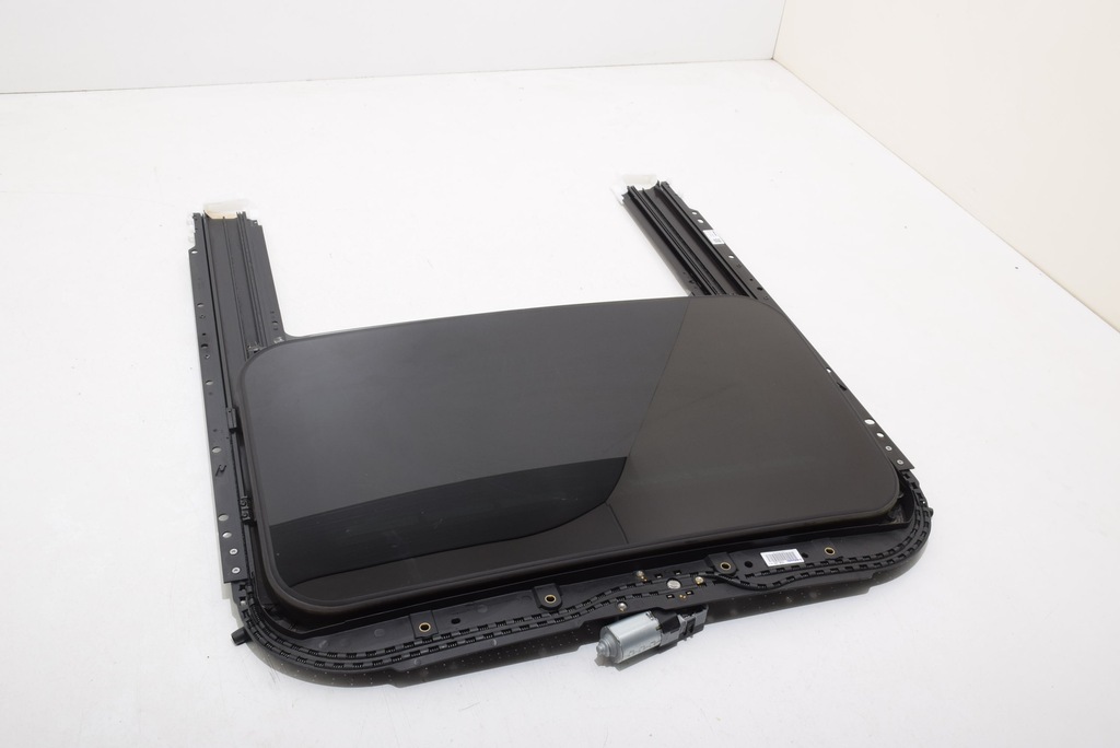 фото №1, Audi a5 8t sportback люк сдвижной 14km