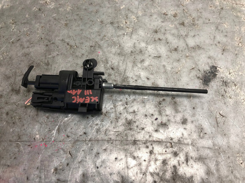 фото №3, Привод крышка заливной renault scenic iii 8200312600