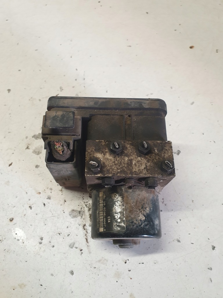 фото №5, Насос abs audi a3 8l vw golf iv 1j0614517e