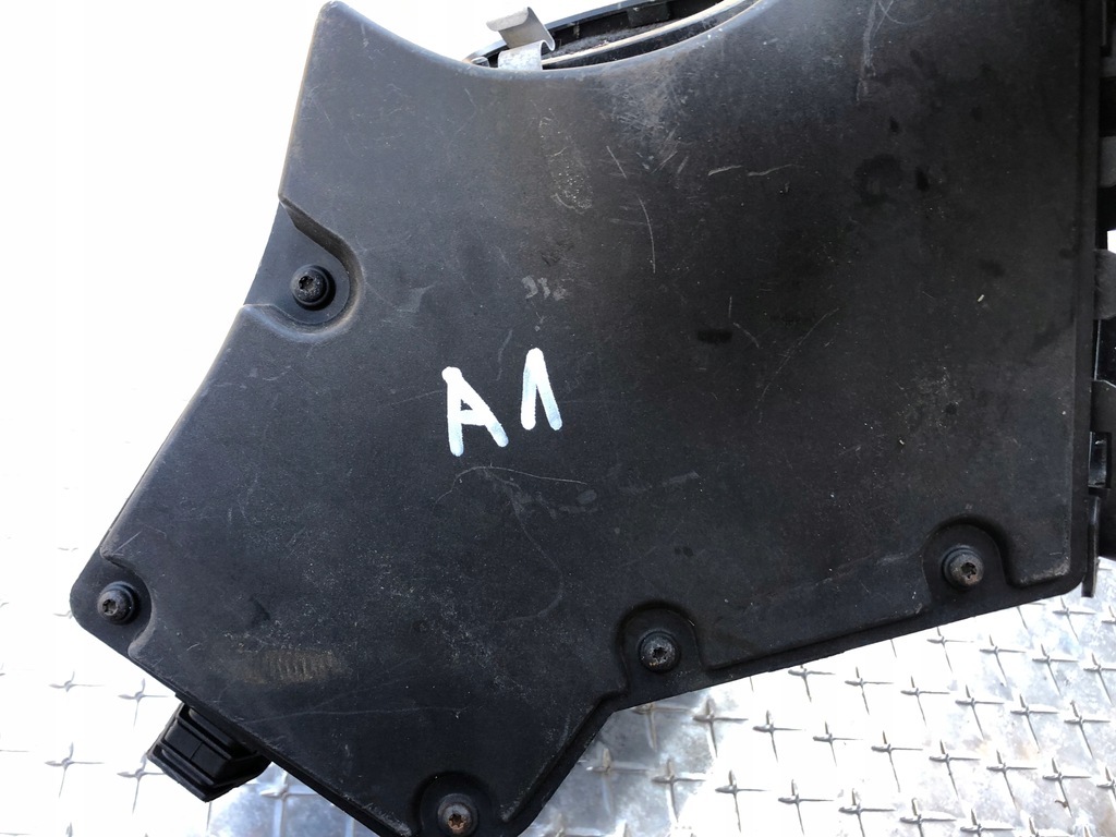 фото №7, Корпус фильтра воздуха audi a4 b8 8k0133835b