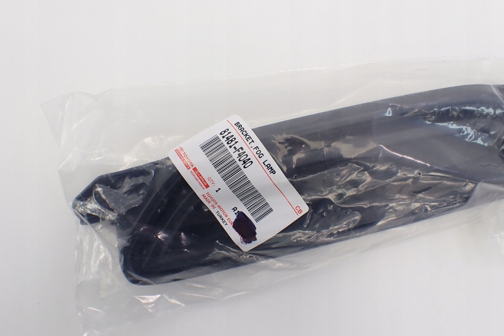 фото №6, Toyota c-hr chr 18-20 заглушка бампера заднего 81481-f4040