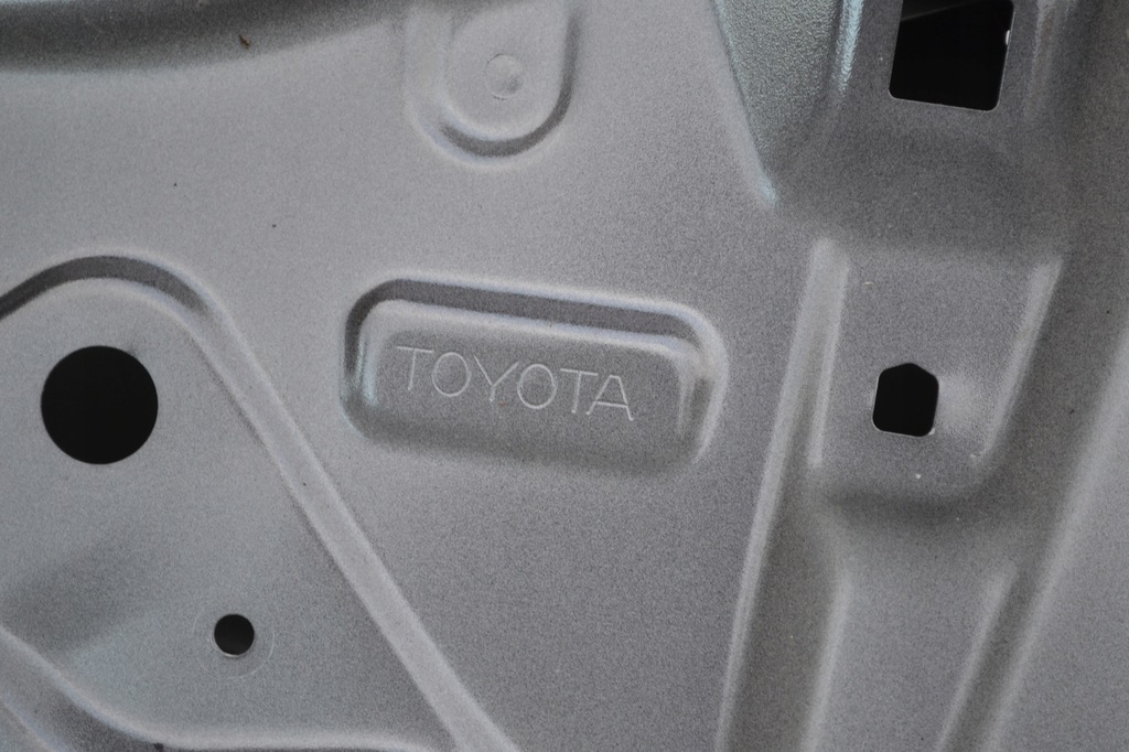 фото №12, Двері правий перед праве передні toyota yaris cross 21-