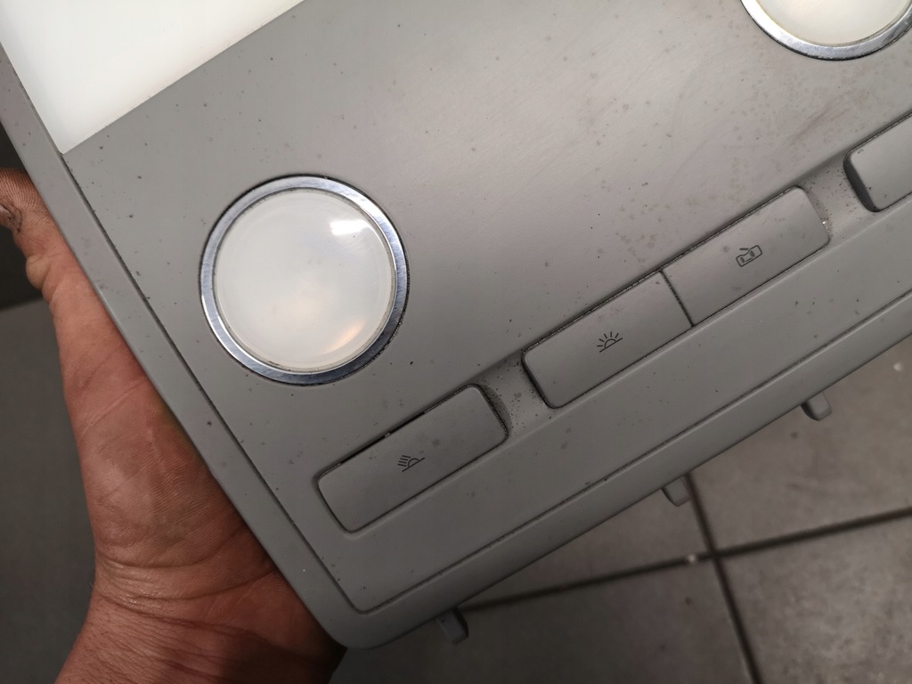 фото №7, Лампа стельовий vw phaeton 3d0947136