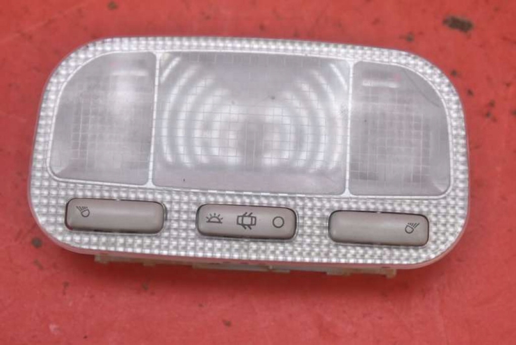 фото №1, Лампа освещение салона перед 9680713880 peugeot 5008 1 i 09-13