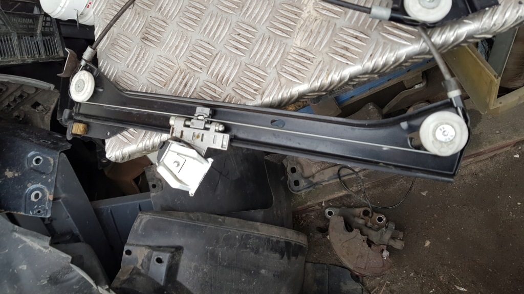 фото №11, Mercedes w209 clk підйомник скло правий моторчик