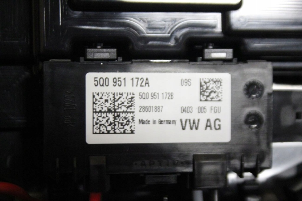 фото №5, Панель стельовий led vw golf viii 5h0959569c