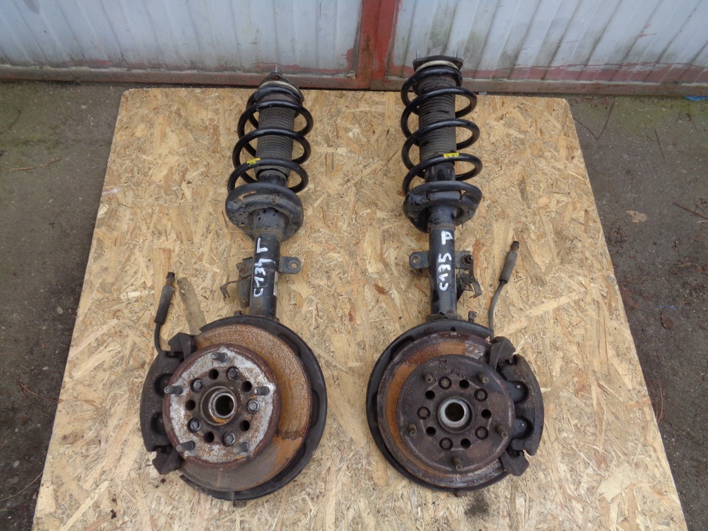 фото №1, Ford transit custom 2.2 tdci поворотный кулак амортизатор правая