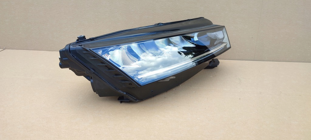 фото №5, Лампа правая skoda octavia iv 5e4 full led 2019-