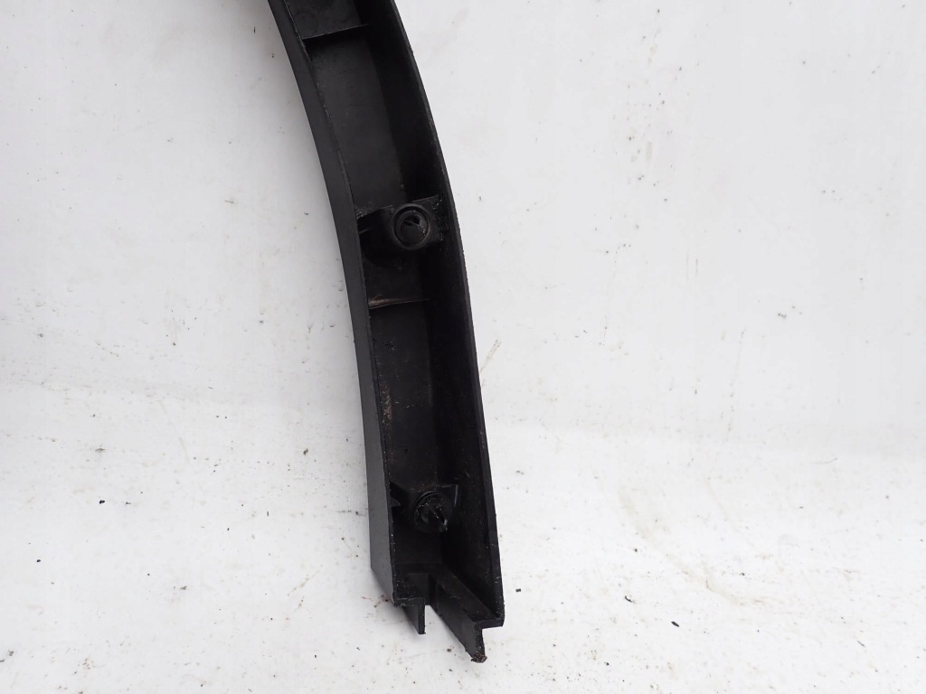 фото №12, Tesla model y 20- молдинг накладка левый задняя