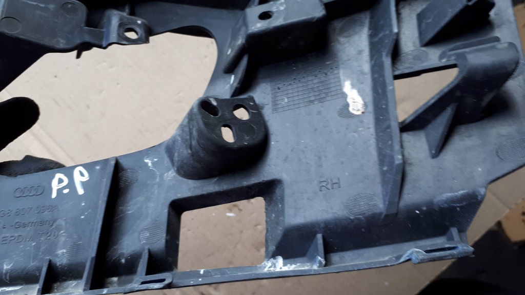 фото №8, S7 4g a7 направляющая бампера правый перед 4g8807096a