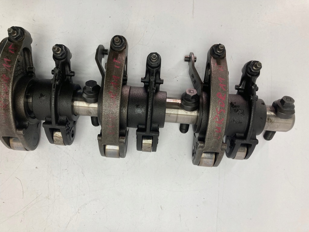 фото №10, Iveco stralis cursor 11 euro 6 кулачок клапанів вал штовхач клавіатура