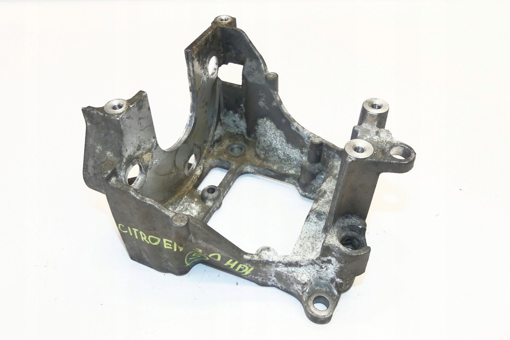 фото №1, Citroen c5 iii c6 3.0 hdi v6 кронштейн насоса впрыска