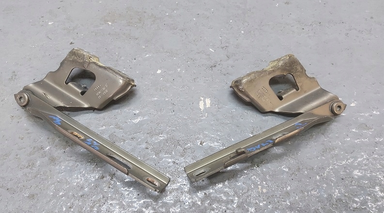 фото №1, Audi a4 b8 8k петля петли капот левый правый ly1q