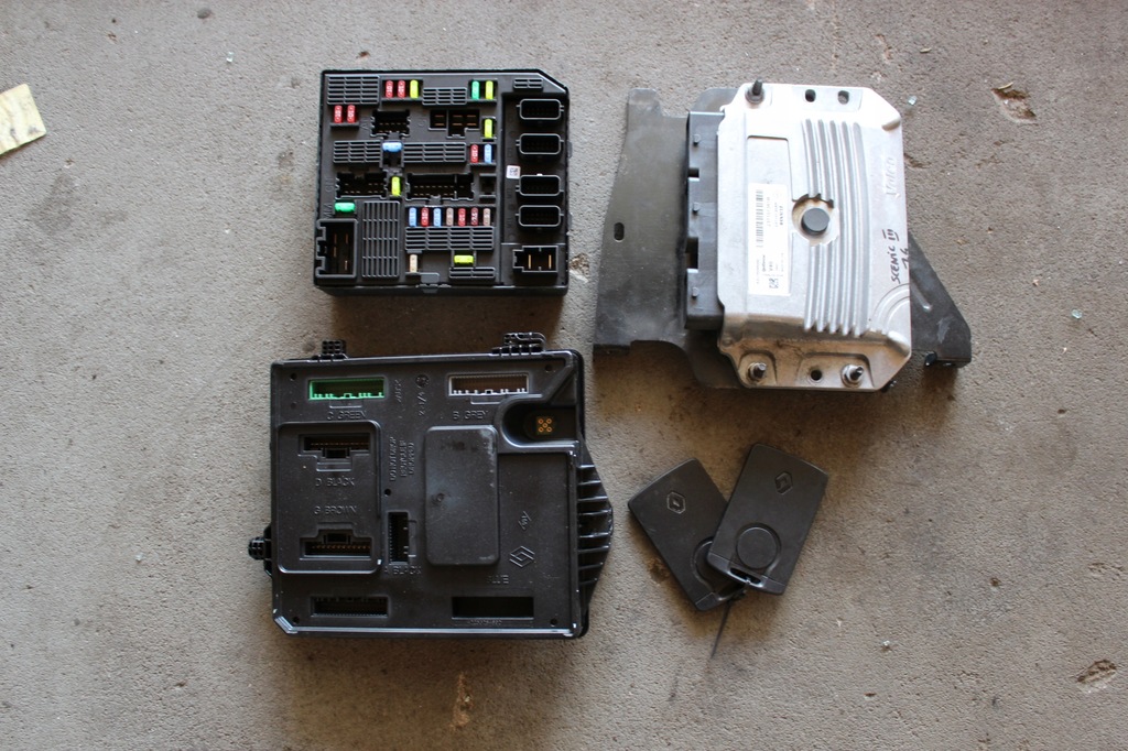 фото №1, Renault grand scenic iii 1.4 бортовой компьютер pilot набор