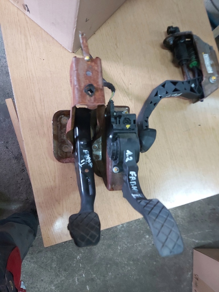 фото №1, Педаль газу skoda fabia ii