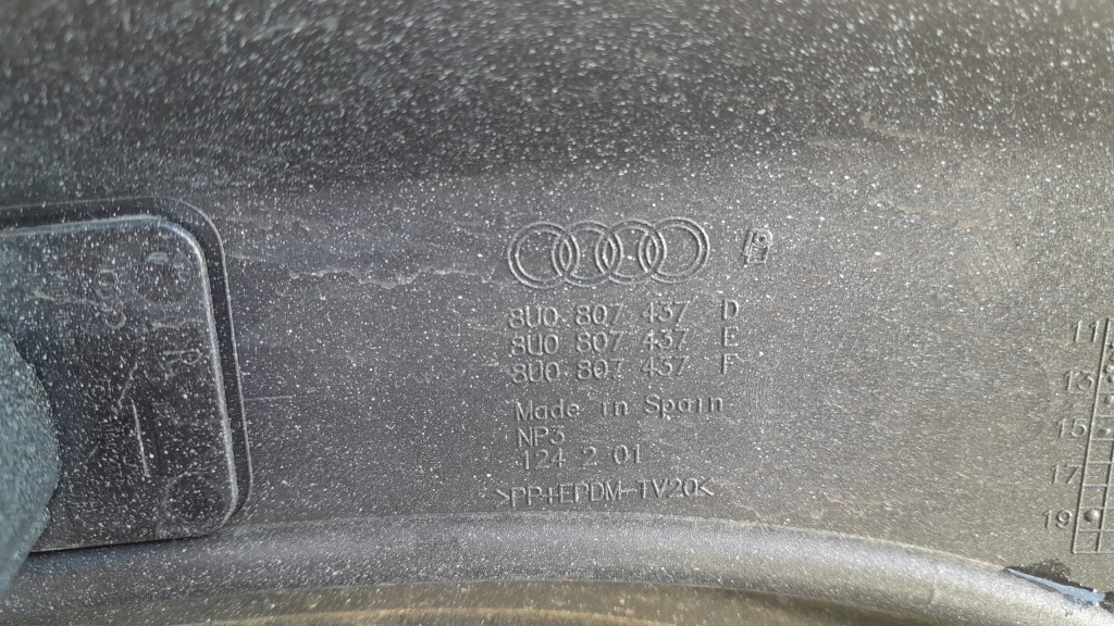 Audi оригінальний номер 8u0807437d бампер Оригінал