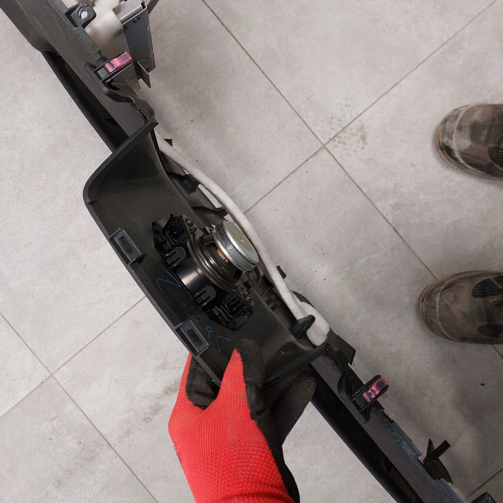 фото №14, Toyota prius ii приборная панель приборная подушка безопасности пассажира