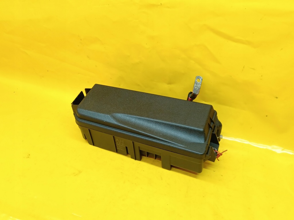 фото №8, Коробка предохранителей signum 3,2b v6 13112921