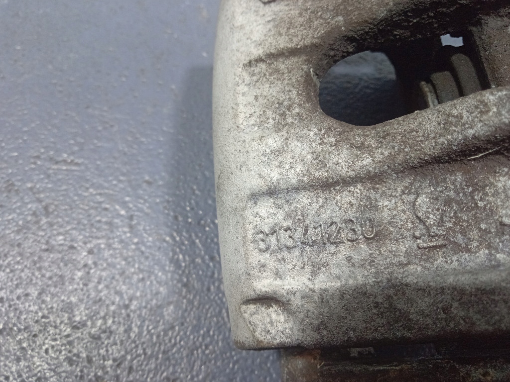 фото №6, Volvo v40 ii суппорт тормозной задняя левый задний скоба 31341230