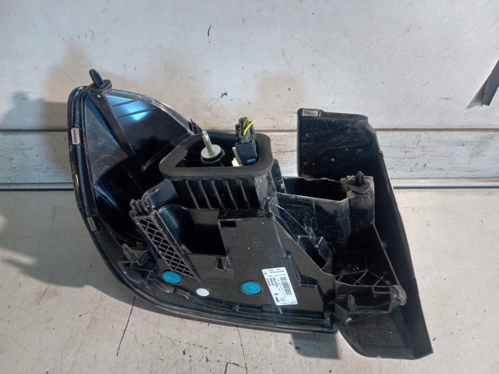 фото №2, Opel corsa f лампа правая задняя led gs-line