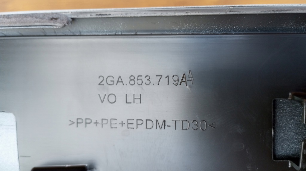 фото №3, Volkswagen vw t-roc r-line---listwa двері перед ліва 2ga853719a