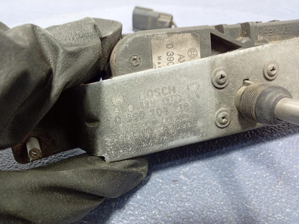 фото №5, Volvo s60 i моторчик дворники лампы фара правый перед 8620960