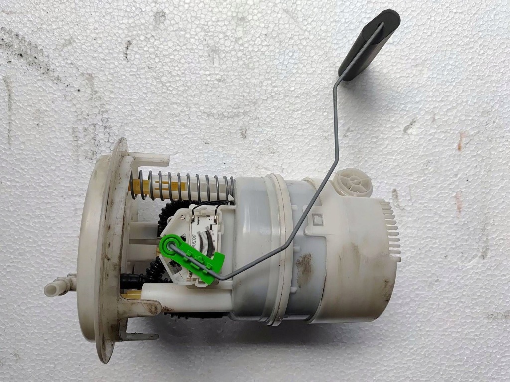 фото №1, Peugeot 3008 i 2010 насос топлива w бак