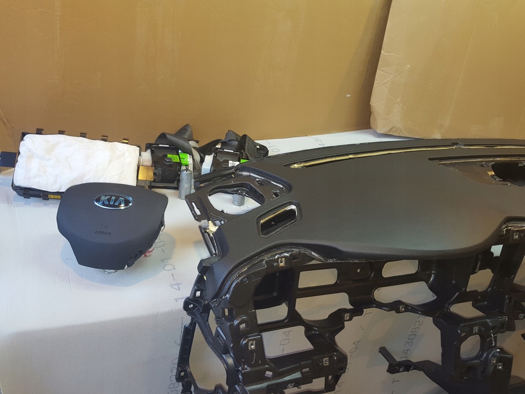 фото №1, Консоль приборная панель приборная панель kia optima iii 2 подушка безопасности 2ремни