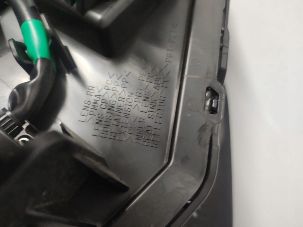 фото №9, Лампа передня перед mazda cx30 full led права pin 14