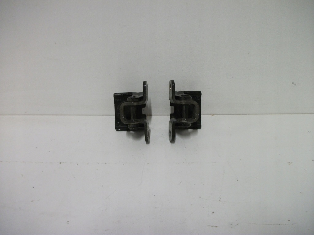 фото №1, Петли крышки 5g6827301c vw golf vii комплект