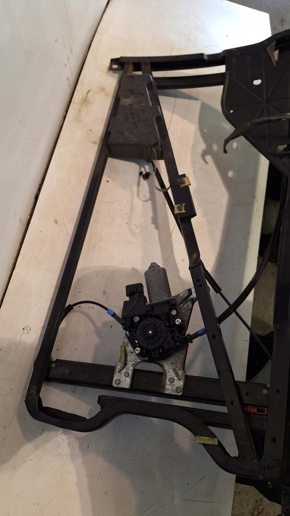 фото №9, Рамка каркас двері лівий перед audi a3 8l