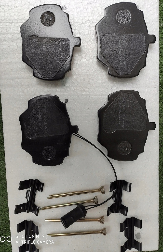 фото №15, Discovery 2 1998 - 2002 молдинг підфарник